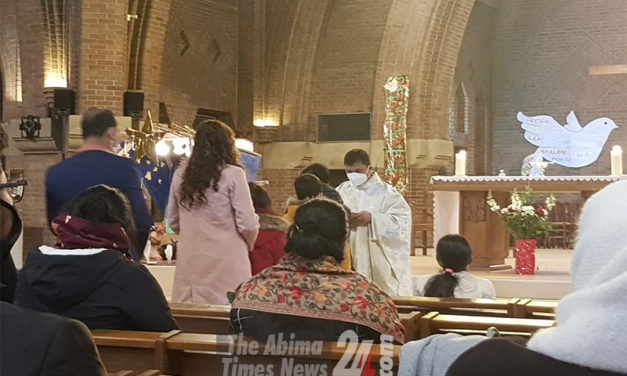 ফ্রান্সে খ্রীষ্টান প্রবাসীদের বড়দিন উৎসব পালন